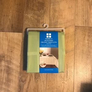 Light green Microfiber oblong tablecloth 57x70